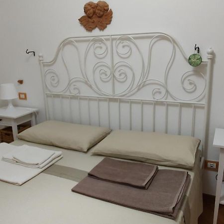 Appartamento La Rondine Pesaro Exterior foto