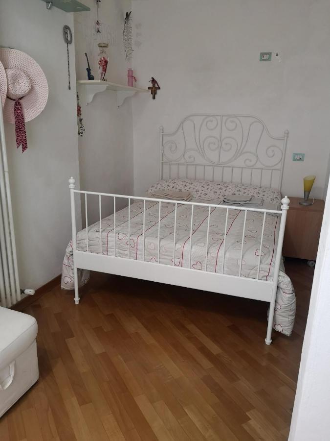 Appartamento La Rondine Pesaro Exterior foto