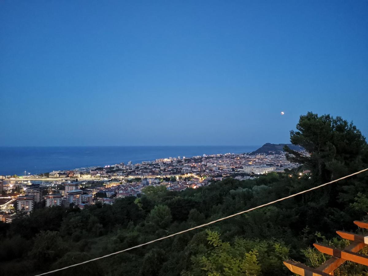 Appartamento La Rondine Pesaro Exterior foto